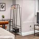 Cozy Studio Perfect Blend Of Style & Convenience
