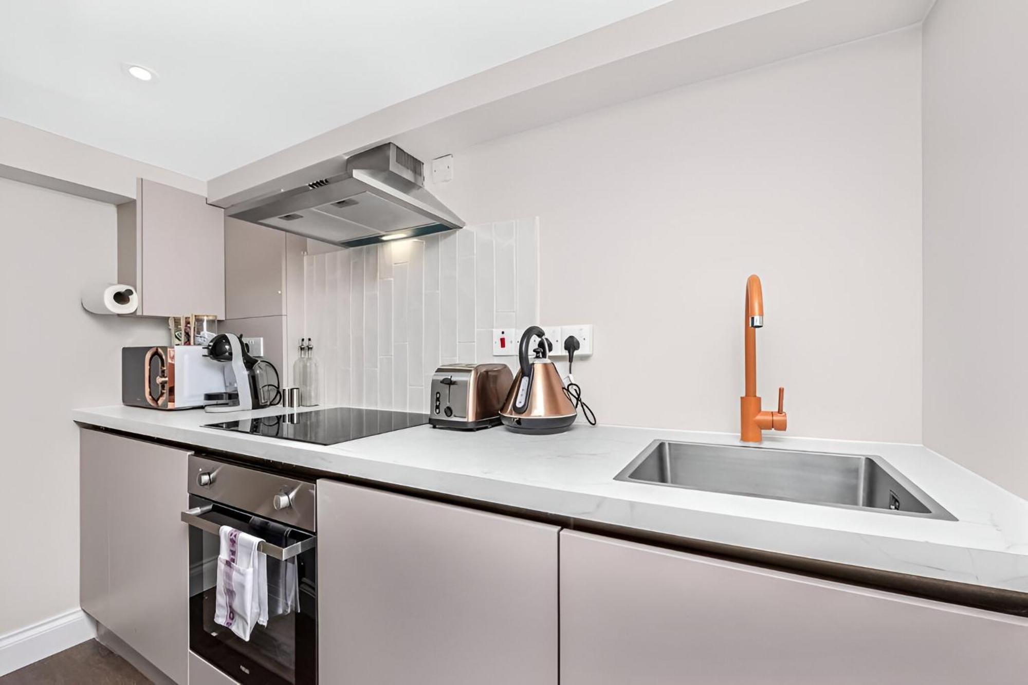 Cozy Perfect Blend Of Style & Convenience * Londra
